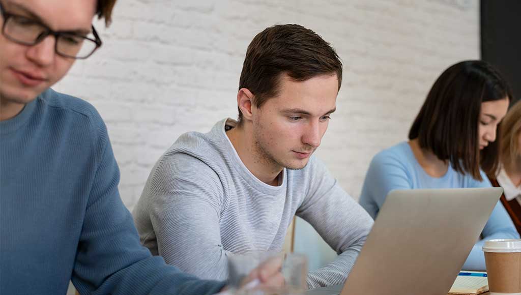 Logo De l’autonomie à la certification